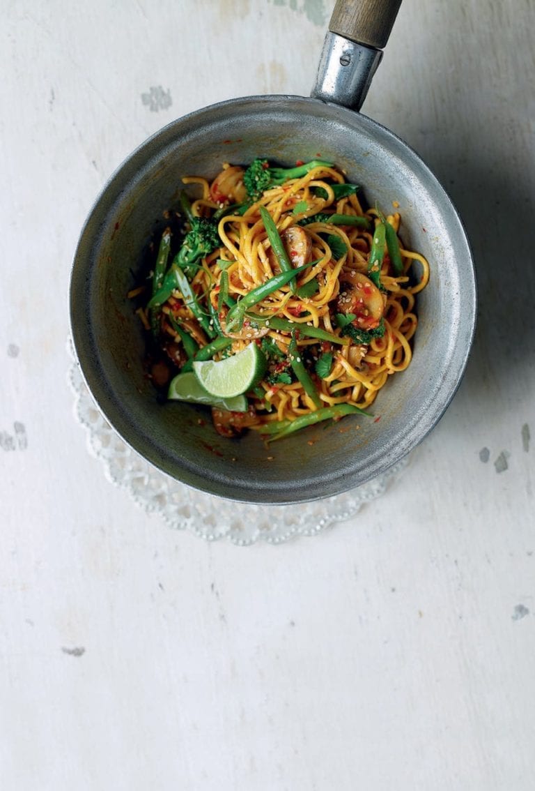 Broccoli and mushroom sweet chilli noodles