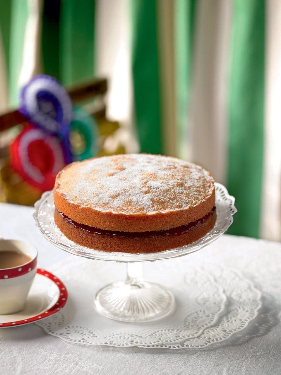 Classic Victoria sponge recipe delicious. magazine