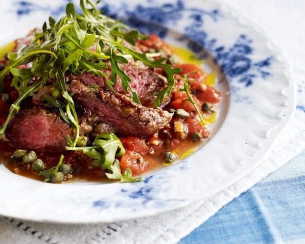 Seared fillet steak with pizzaiola sauce