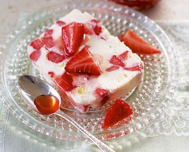 Strawberry ice cream cake