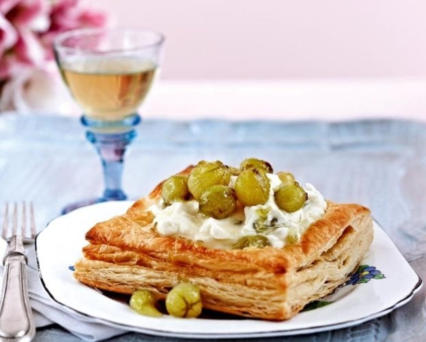 Gooseberry and elderflower tarts