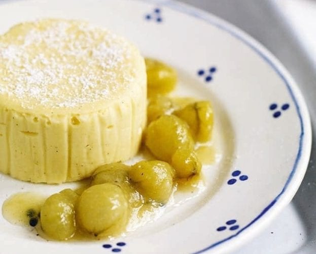 Clotted cream cheesecakes with gooseberry compote