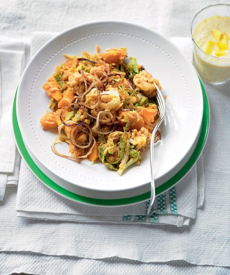 Cauliflower and lentil pilau with mango lassi