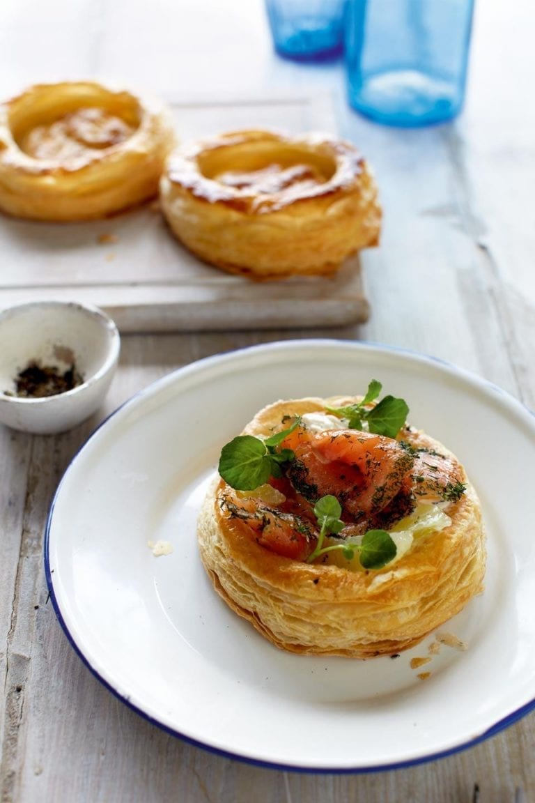 Quick gravadlax tartlets