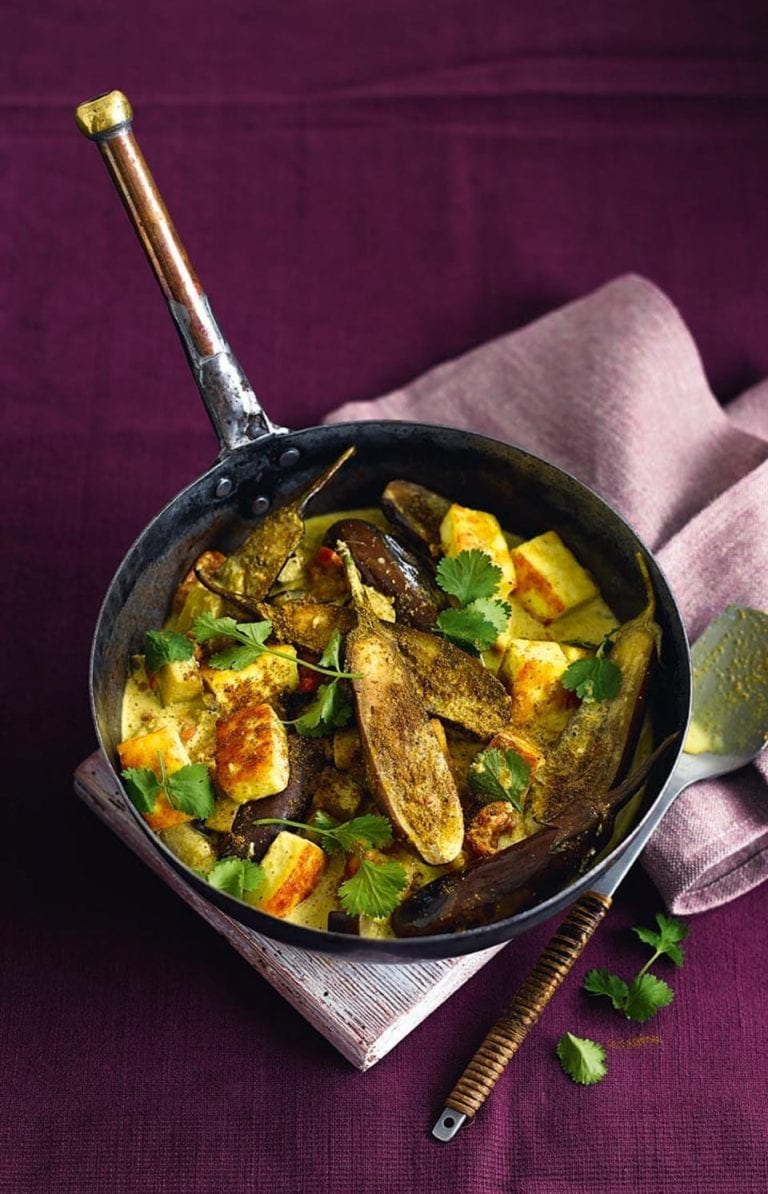 Aubergine and tomato curry