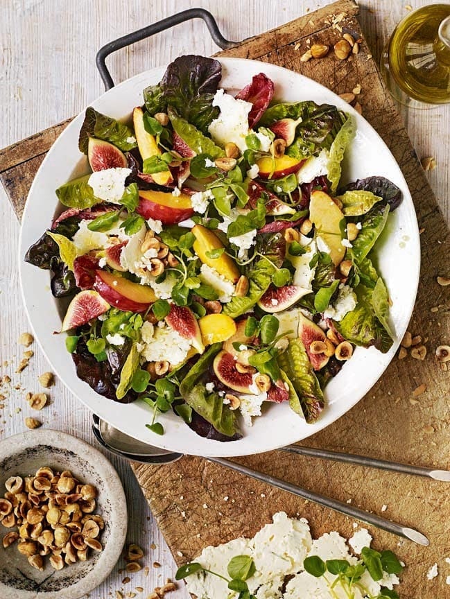 Nectarine, fig and blue cheese salad