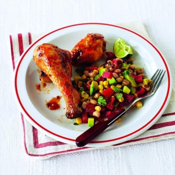 Chicken with a salsa salad