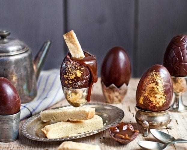 Simnel-spiced salted caramel Easter eggs