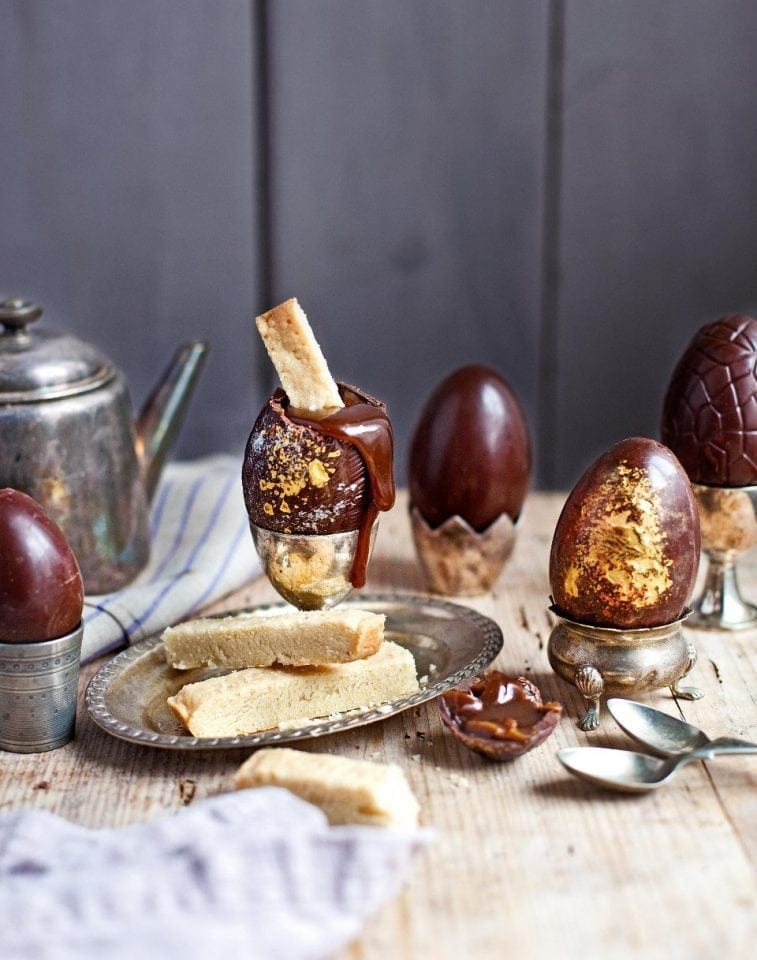 Simnel-spiced salted caramel Easter eggs