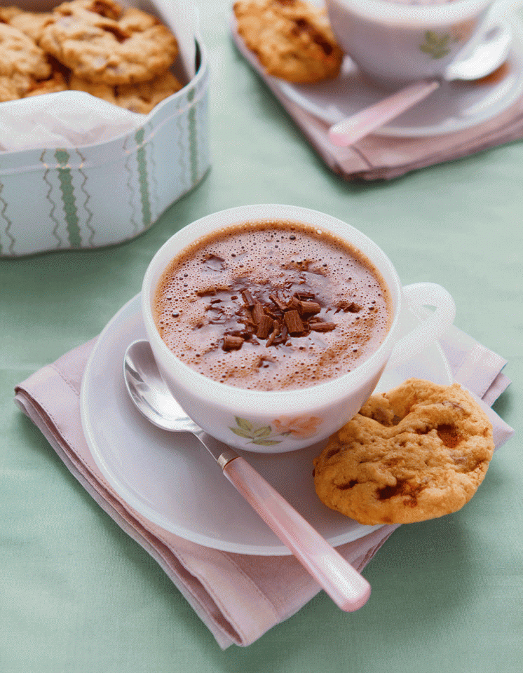 Ultimate hot chocolate with honeycomb cookies