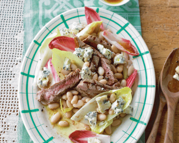 Steak and charred pear salad with blue cheese and tarragon dressing