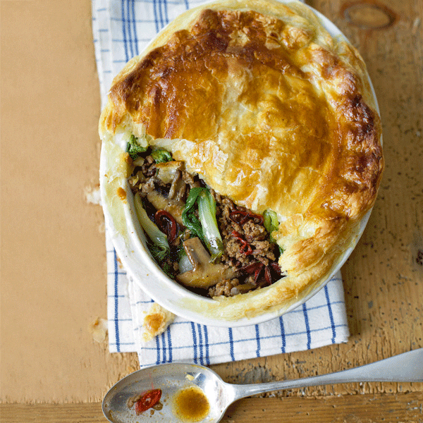 Gingery beef and mushroom pie