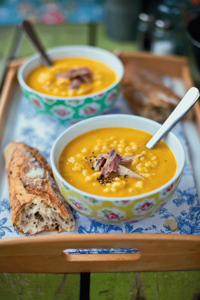 Ham hock and barley soup