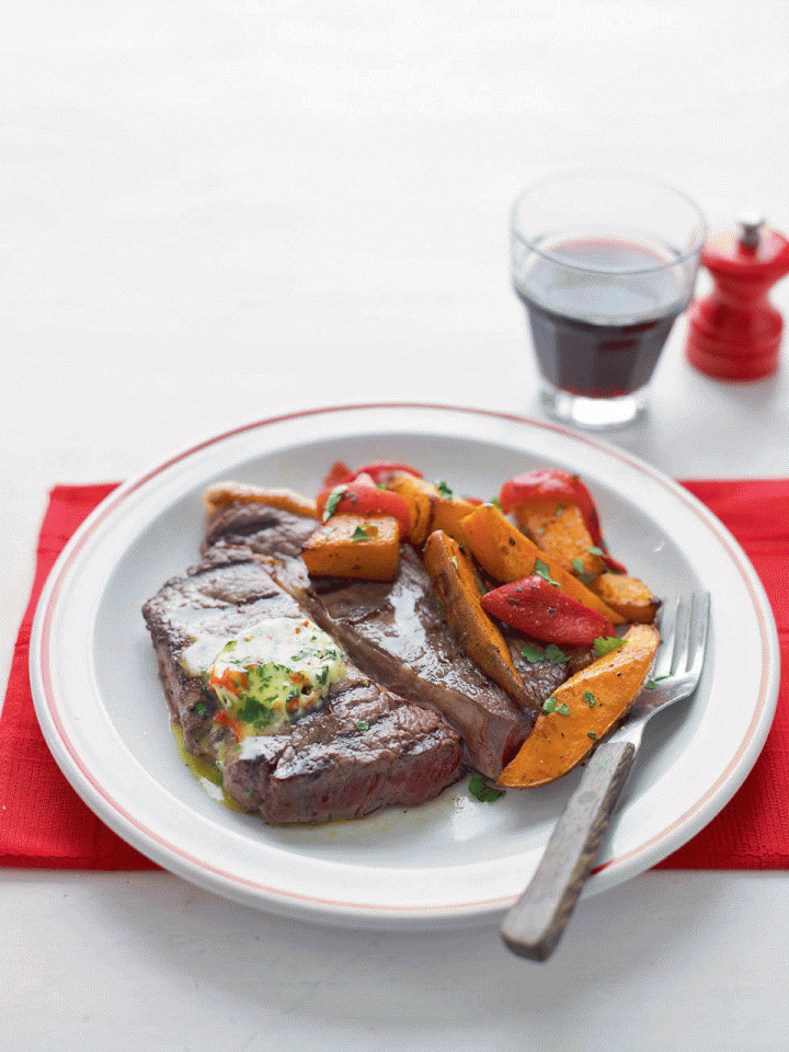 Chilli steak with cajun wedges