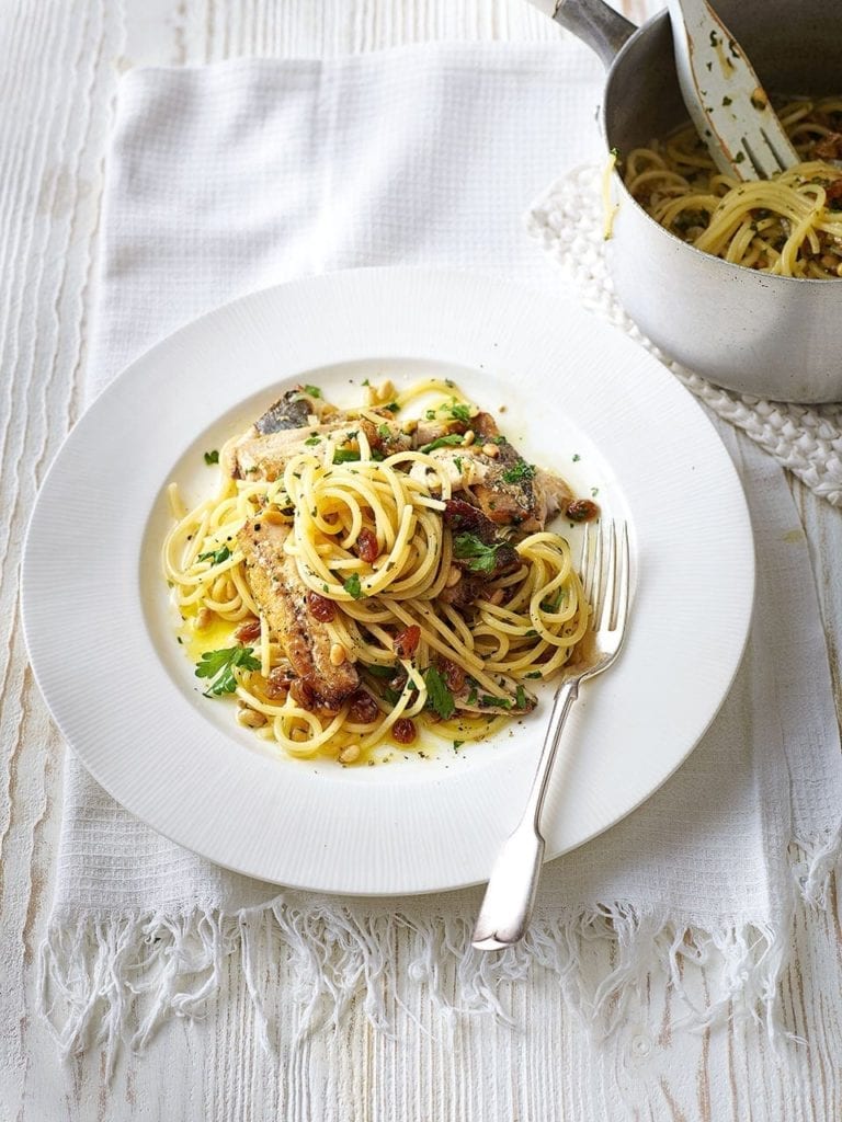 Spaghetti with sardines