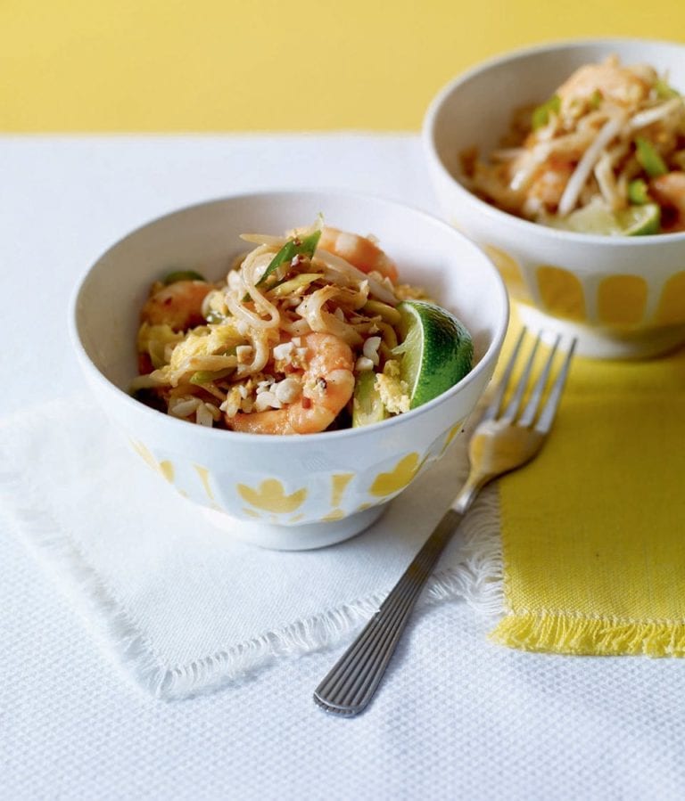 Prawn pad Thai