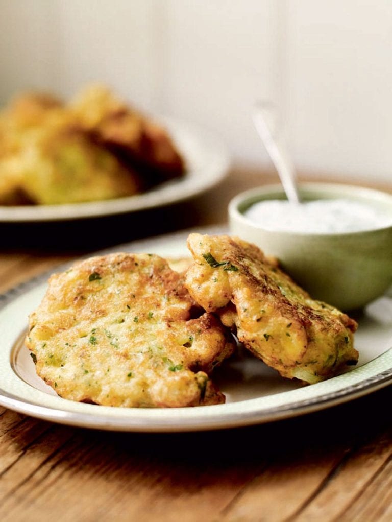 Cheese and cauliflower fritters with yogurt dip