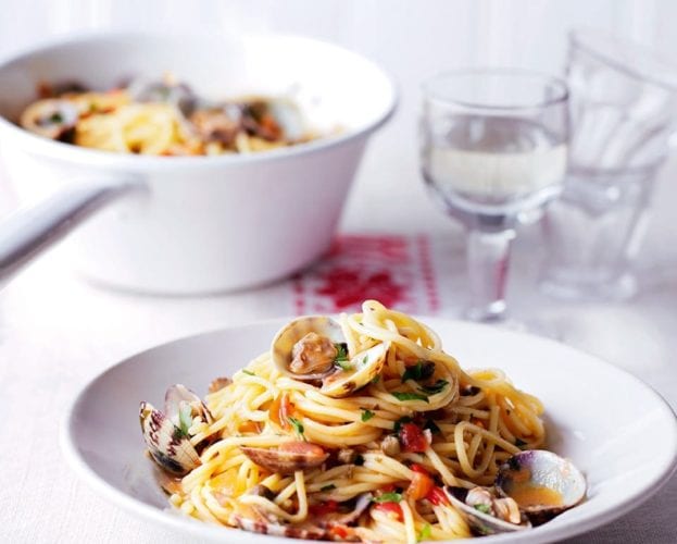 Spaghetti vongole on a white plate