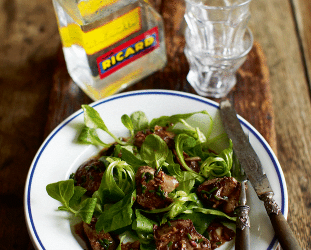 Chicken liver salad with shallot dressing