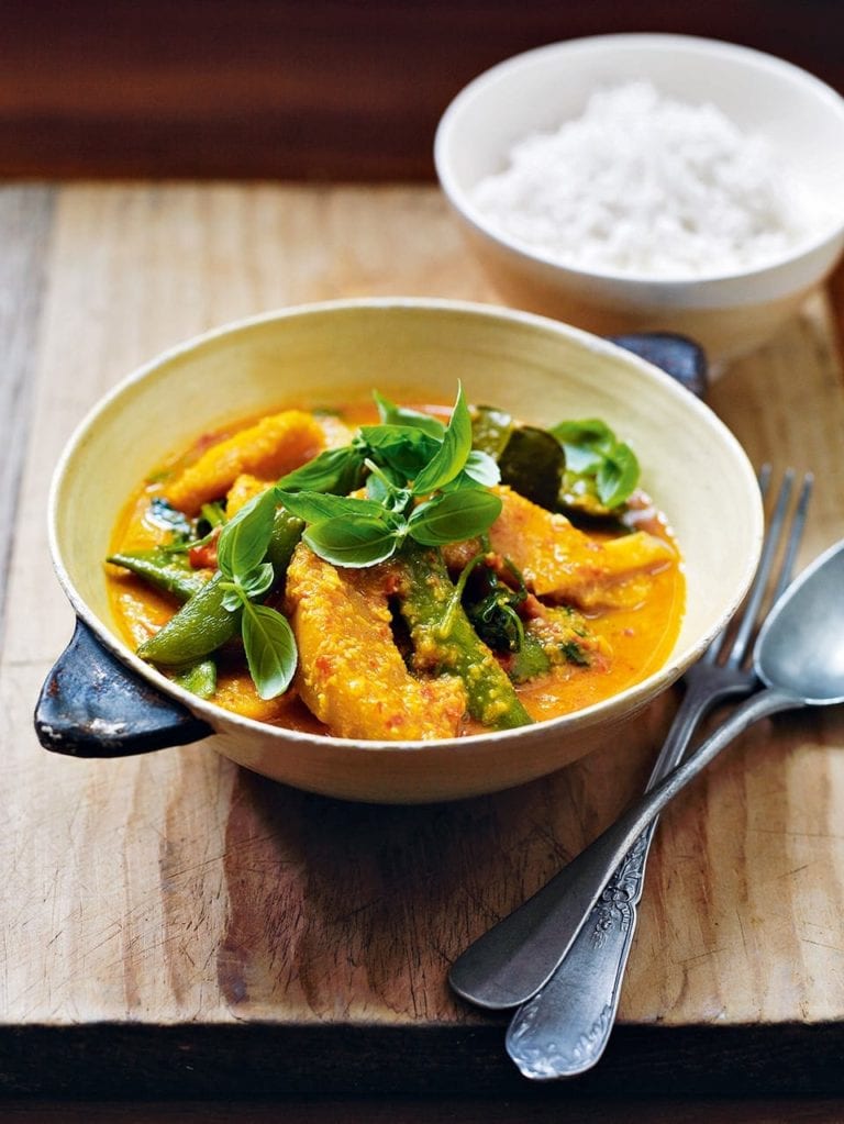 Thai red squash and spinach curry