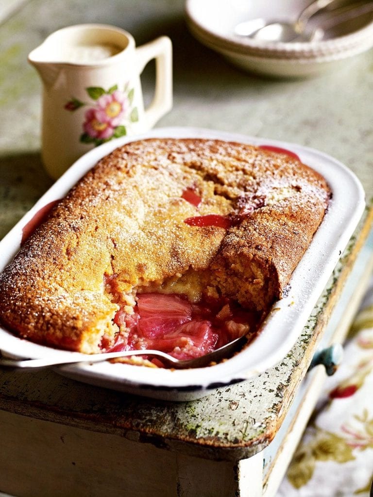 Rhubarb and vanilla sponge pudding