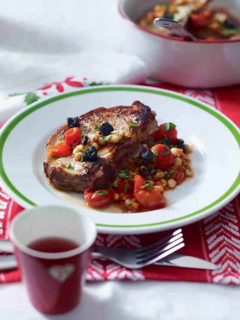Pork chops with spiced baked beans