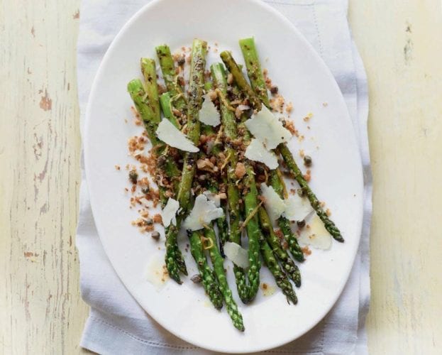 Chargrilled asparagus with parmesan and breadcrumbs