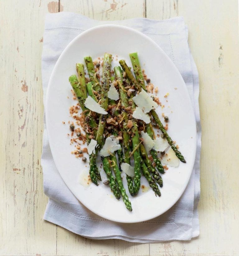 Chargrilled asparagus with parmesan and breadcrumbs