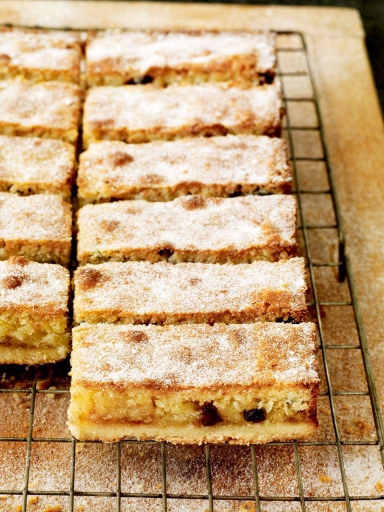 Marmalade, coconut and raisin traybake