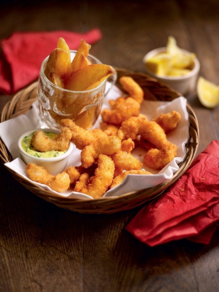 Scampi with chips and tartare sauce