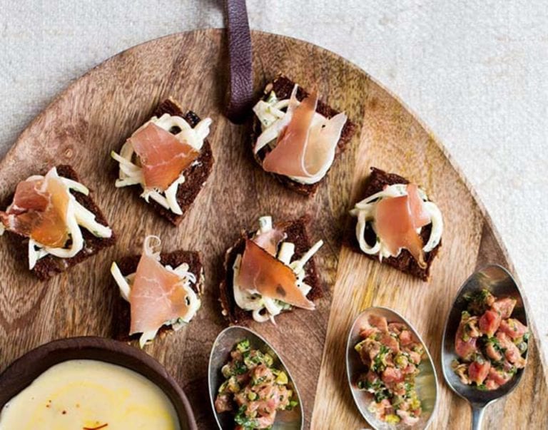 Speck with apple remoulade on pumpernickel squares