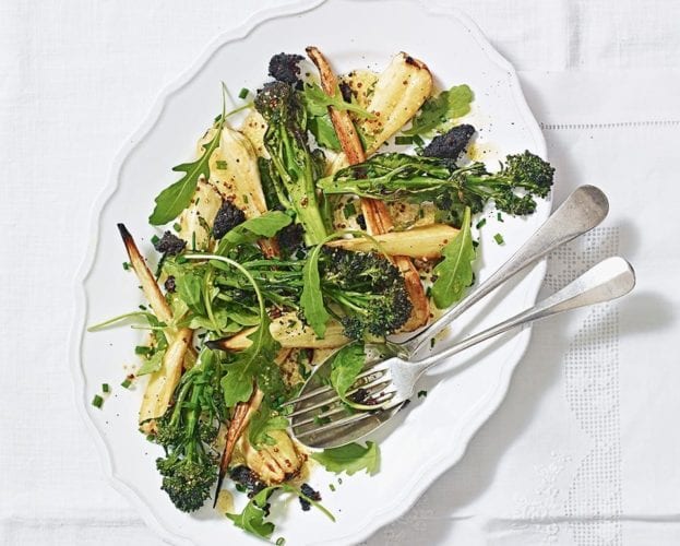 Sprouting broccoli with lemon