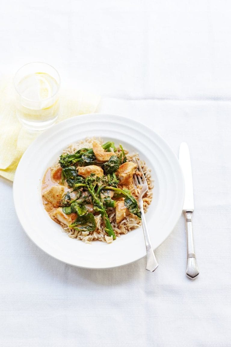 Thai red chicken curry with brown rice