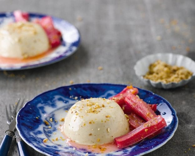 Almond bavarois with rhubarb and praline