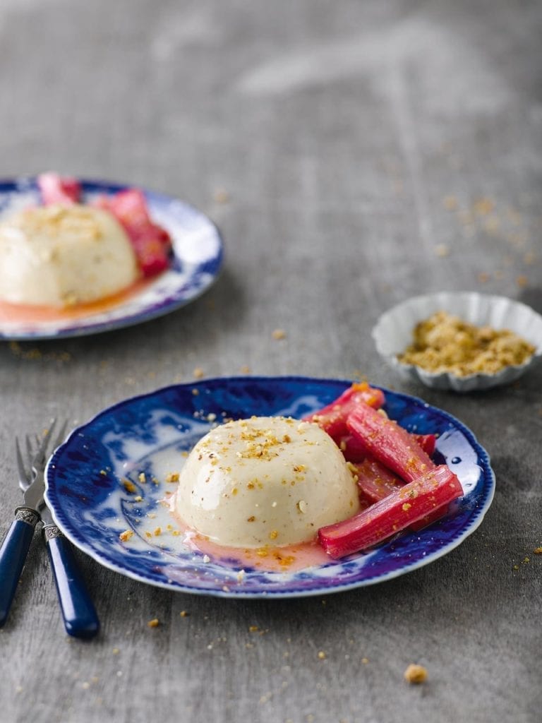 Almond bavarois with rhubarb and praline