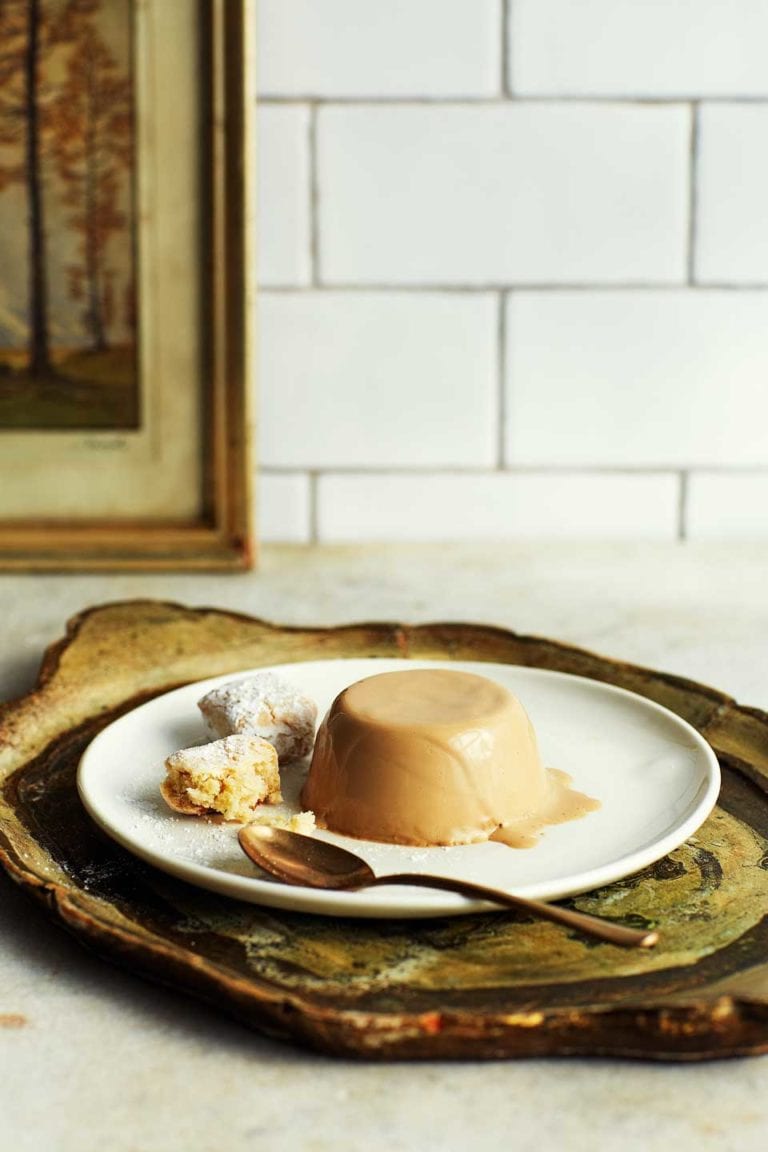Coffee pannacotta with hazelnut ricciarelli