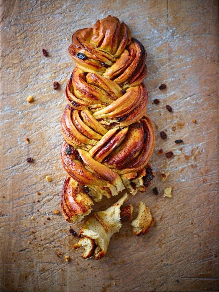 Cinnamon plait