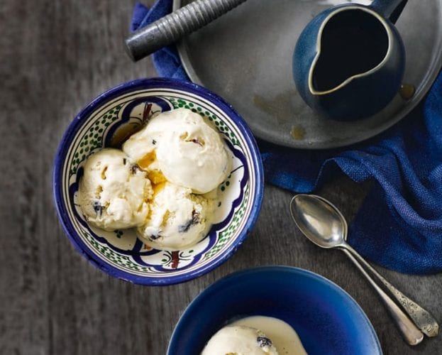 Scoops of zabaglione ice-cream served in blue bowls