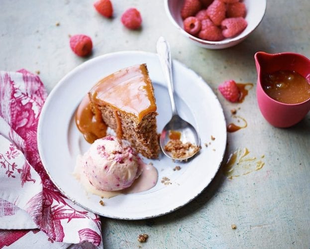 Raspberry cheesecake ice cream