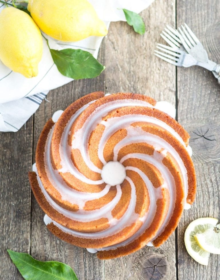 Lemon drizzle bundt cake