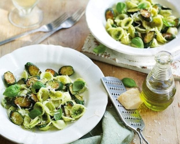 Orecchiette with courgettes and hazelnut pesto