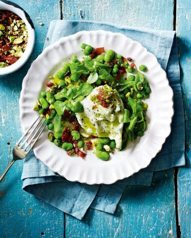 Broad beans, peas with mozzarella and parma ham crumble