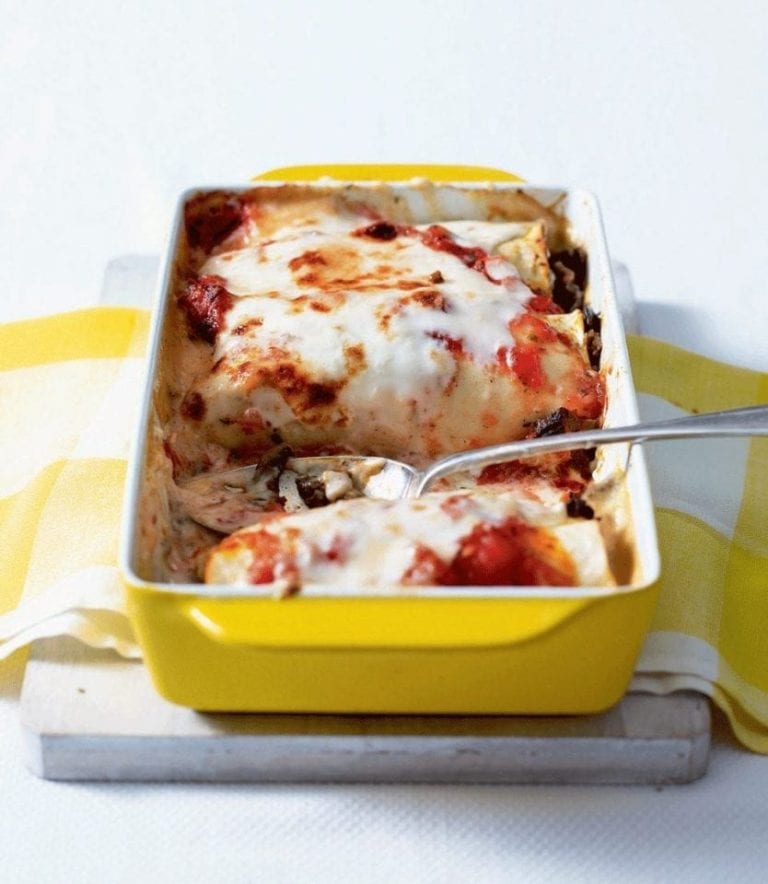 Baked beef and mushroom cannelloni