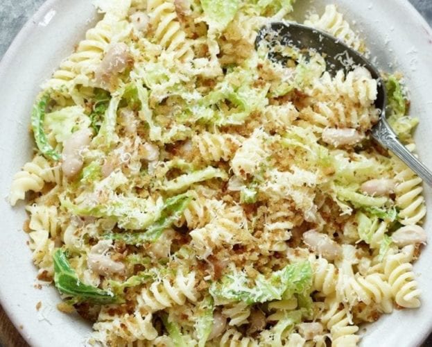 Savoy cabbage, macadamia and white bean fusilli