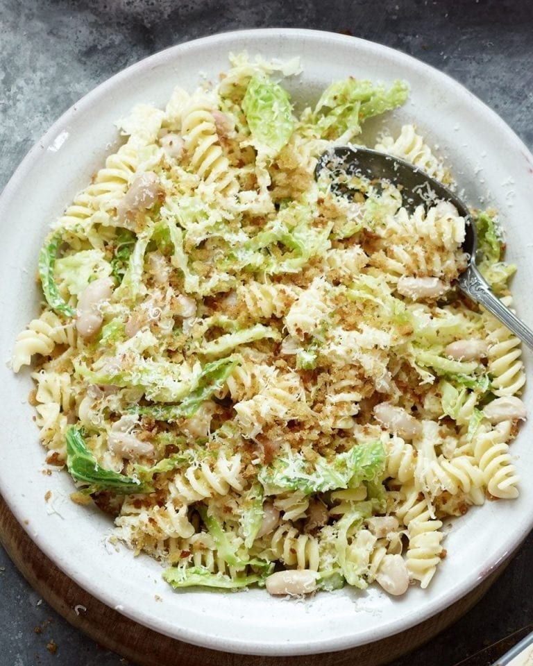 Savoy cabbage, macadamia and white bean fusilli