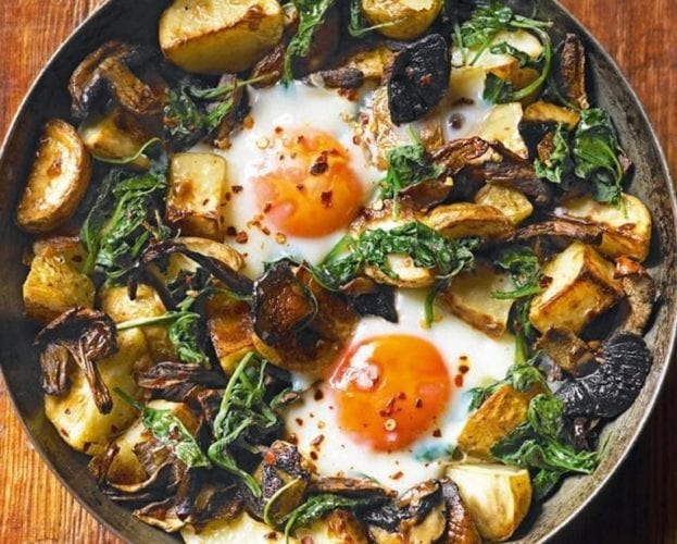 Garlic mushrooms on toast