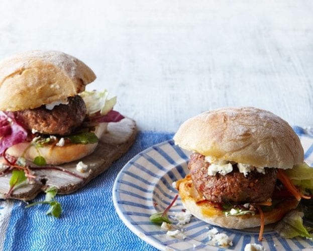 Tandoori lamb burgers