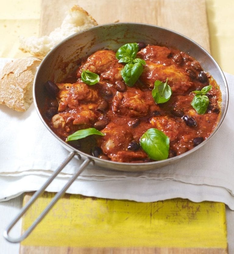 One-pot chicken cacciatore