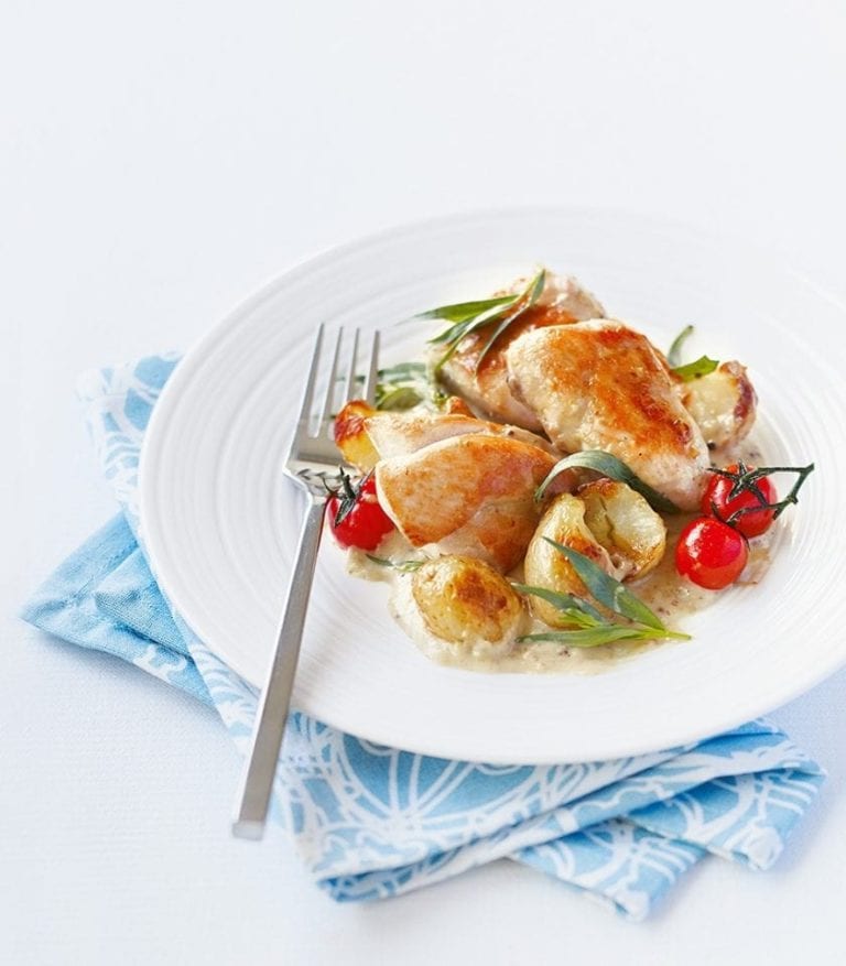 Quick tarragon chicken with crispy potatoes