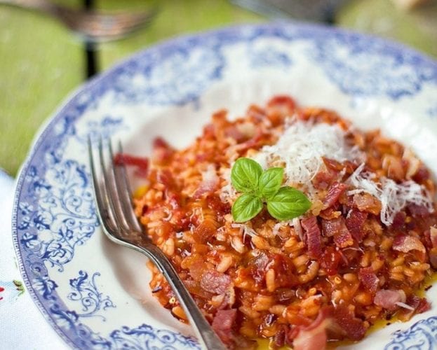 Quick chicken arrabbiata pasta